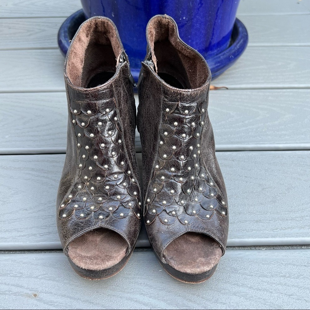 CALLEEN CORDERO Peep Toe Bootie Scallop Studded Detail Distressed Brown